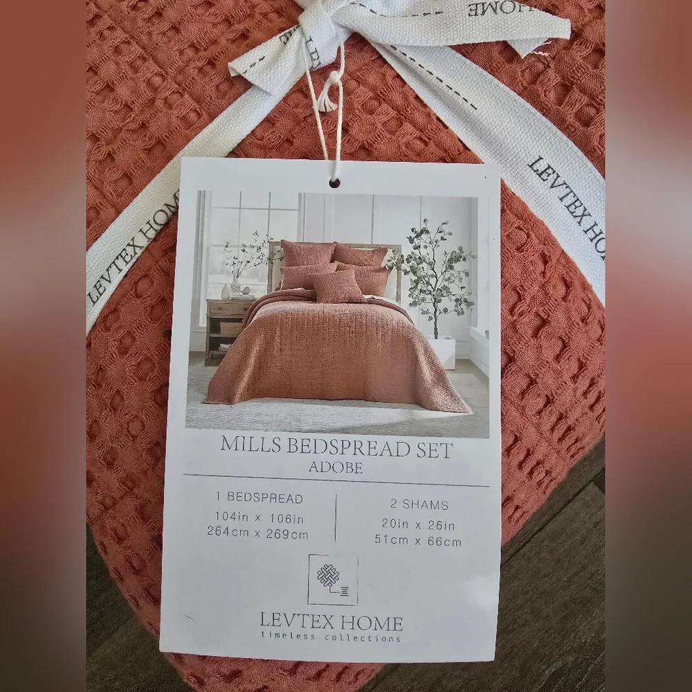Levtex Home Mills Waffle Queen Bedspread Set (104x106in) with 2 Pillow Shams